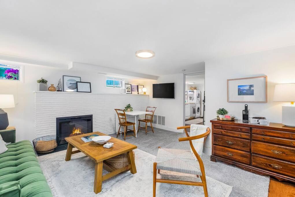 Lilac In Law, Picturesque Lower Unit Seattle Ngoại thất bức ảnh